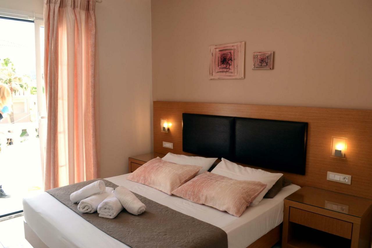 Roula Kotsonis Superior Apartment 아르가시 외부 사진