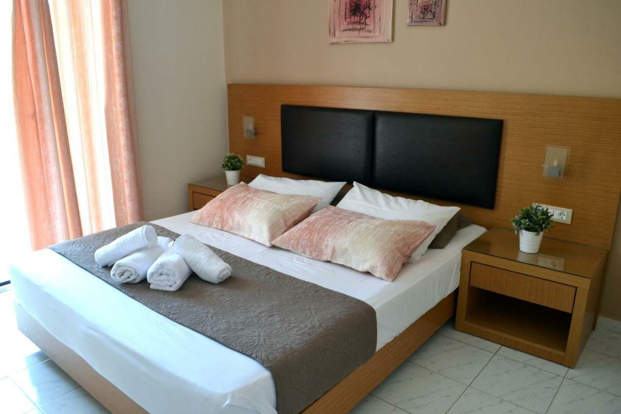 Roula Kotsonis Superior Apartment 아르가시 외부 사진
